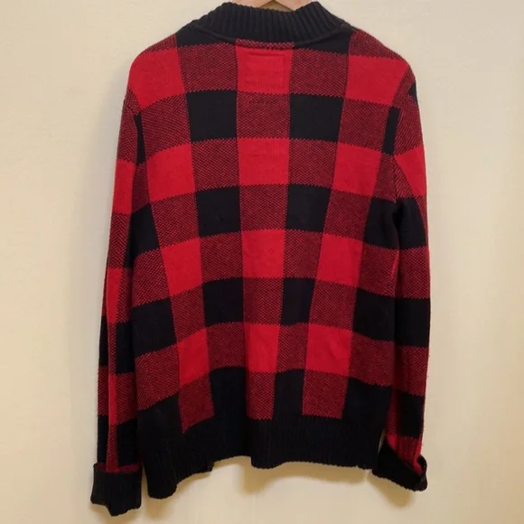 AE sweater - Picture 8 of 8